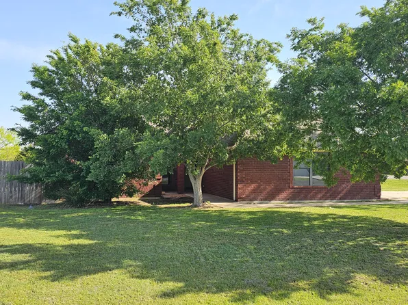 13 NW Havenshire Cir, Lawton, OK 73505