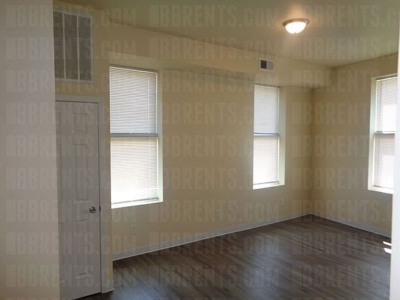 4th image of 4200 Colerain Ave #201
