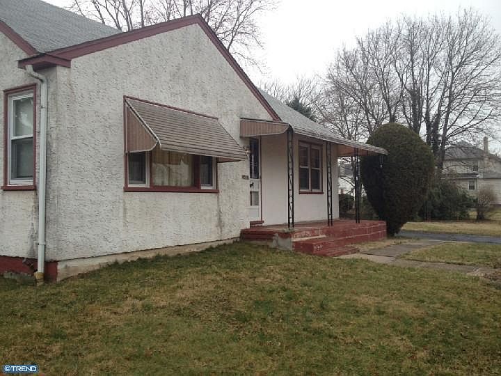 2nd image of 2437 Rubicam Ave