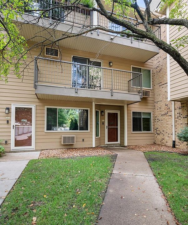 1st image of 2260 Ridge Dr APT 12