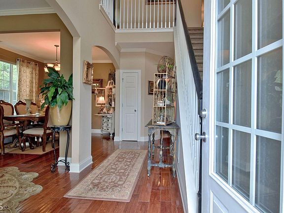 2nd image of 149 Saint Albans Way
