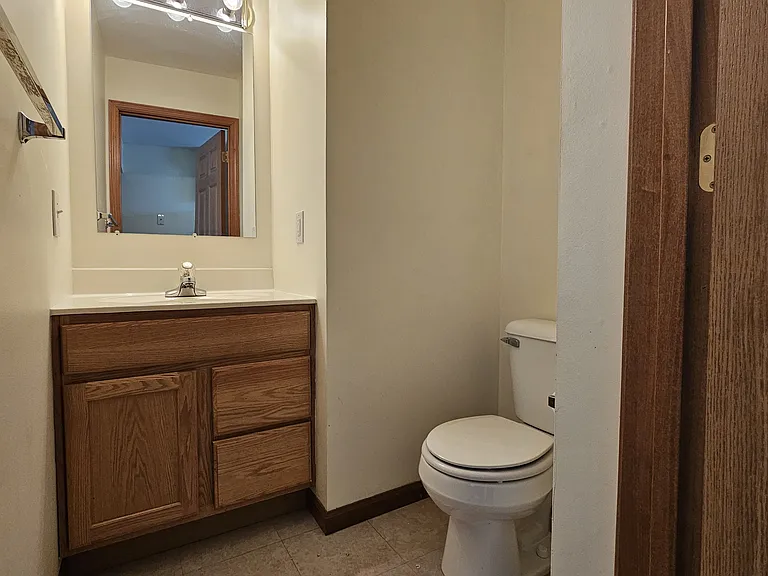 1381 Bergamont St — Photo 15