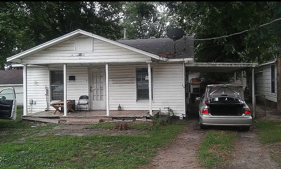 2nd image of 3012 Virginia Ave