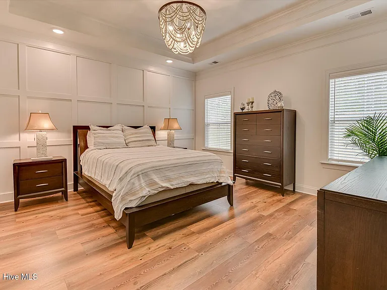 2049 Warbler Dr — Photo 22