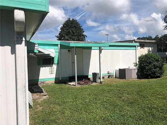 3rd image of 503 Sandalwood Ln