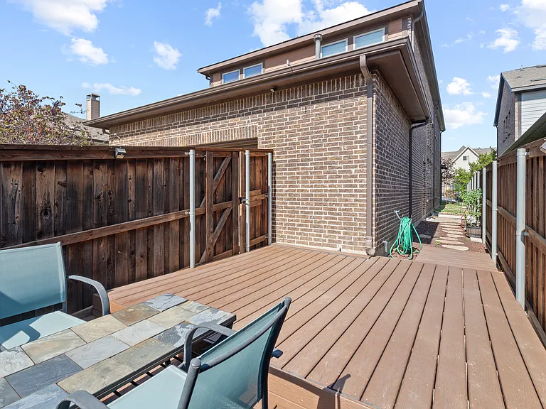 1016 Lone Ivory Trl — Photo 32