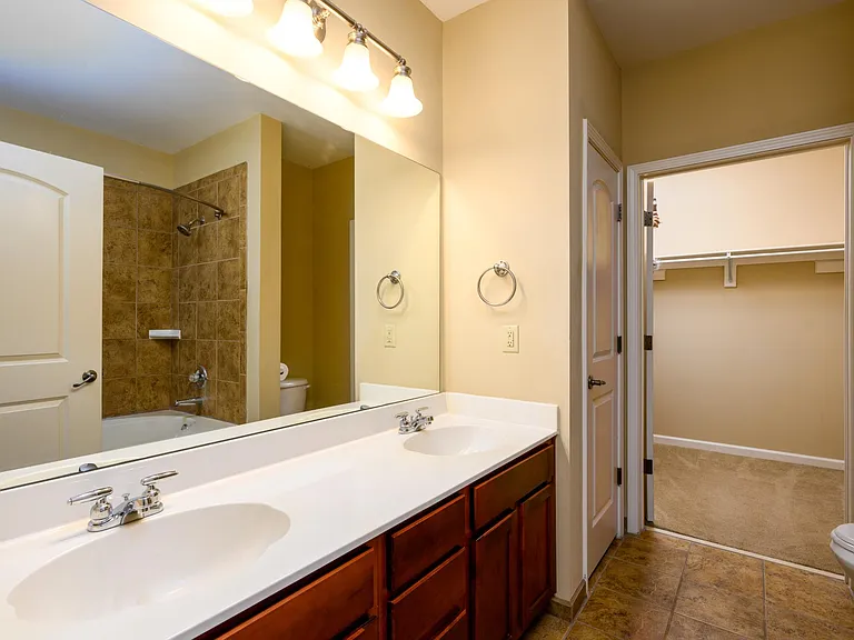 731 Litty Ct #303 — Photo 9