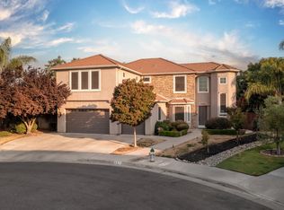 6671 N Sandrini Ave, Fresno, CA