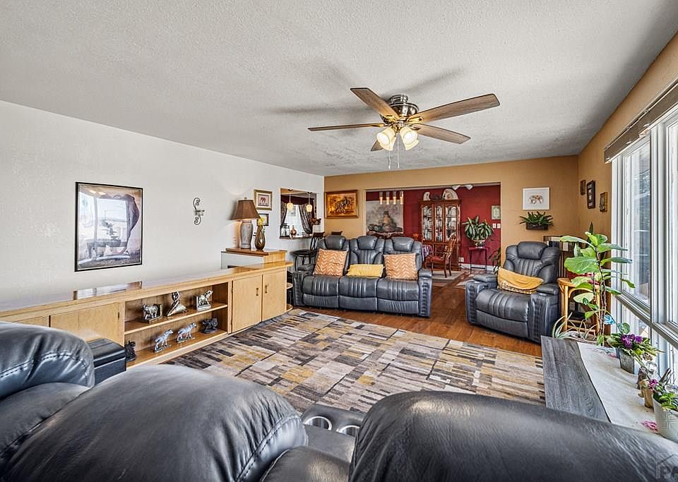 4011 Valley Dr, Pueblo, CO 81008 | MLS #239142 | Zillow