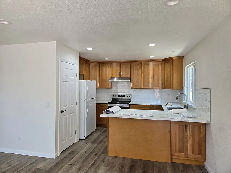 15396A Edgemoor St — Photo 4