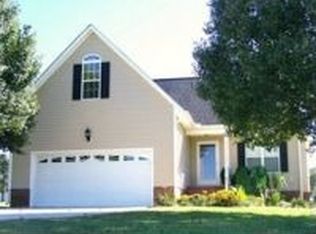 61 Park Ln, Coats, NC 27521