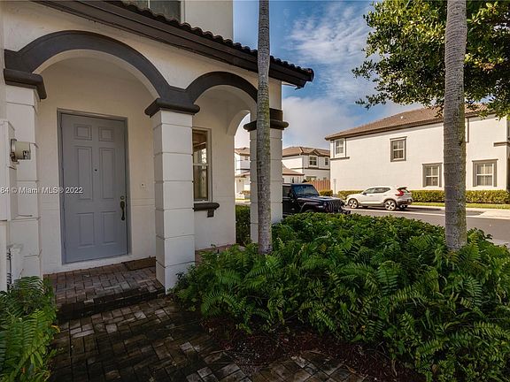 5th image of 11466 NW 77th Ln #11466