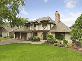 6600 Kenney Pl, Edina, MN 55439