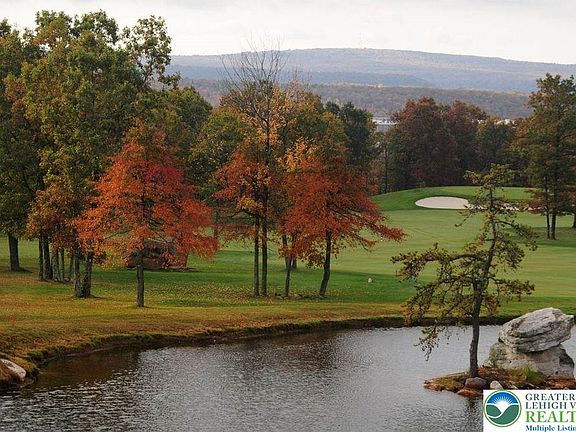 5th image of 370 Inverness Ln