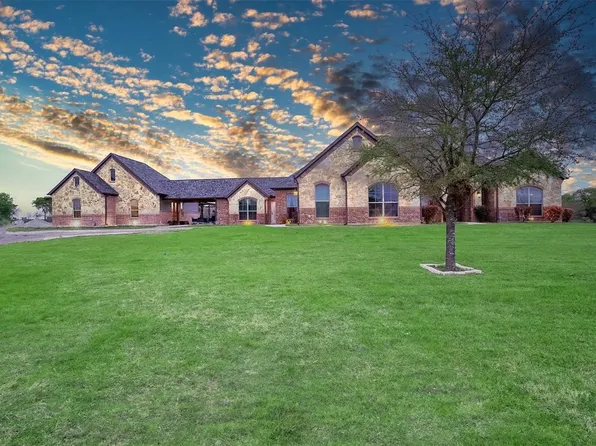 1701 W Main St, Lancaster, TX 75146