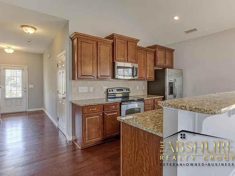 535 Smithridge Way — Photo 6