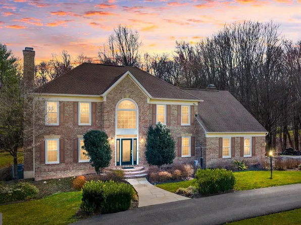 4450 Lynn Forest Dr, Gainesville, VA 20155