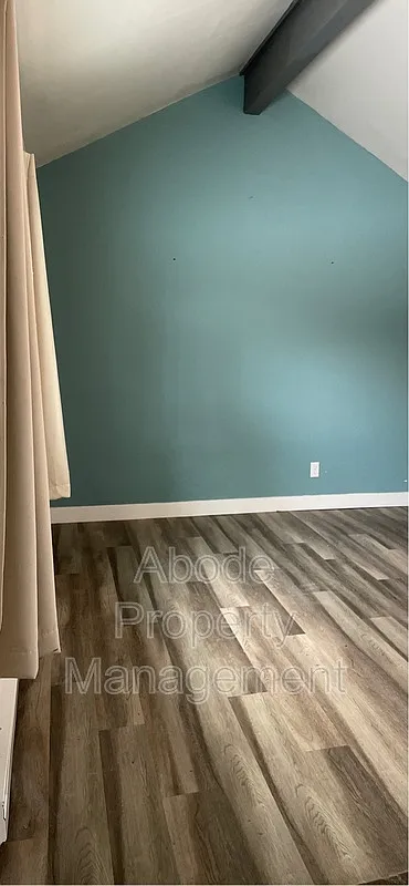 Building Photo - 126 S Lincoln Ave #4