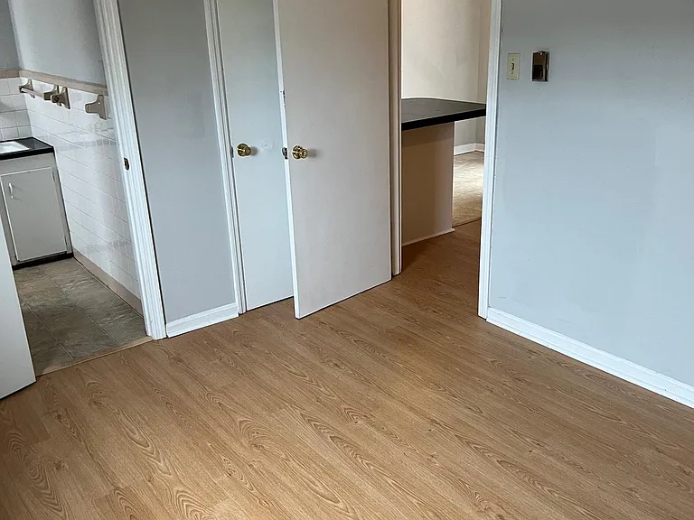 5052 Delta St #11 — Photo 16