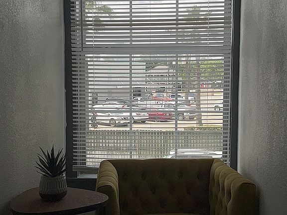 2nd image of 512 Dell Ct #10986459