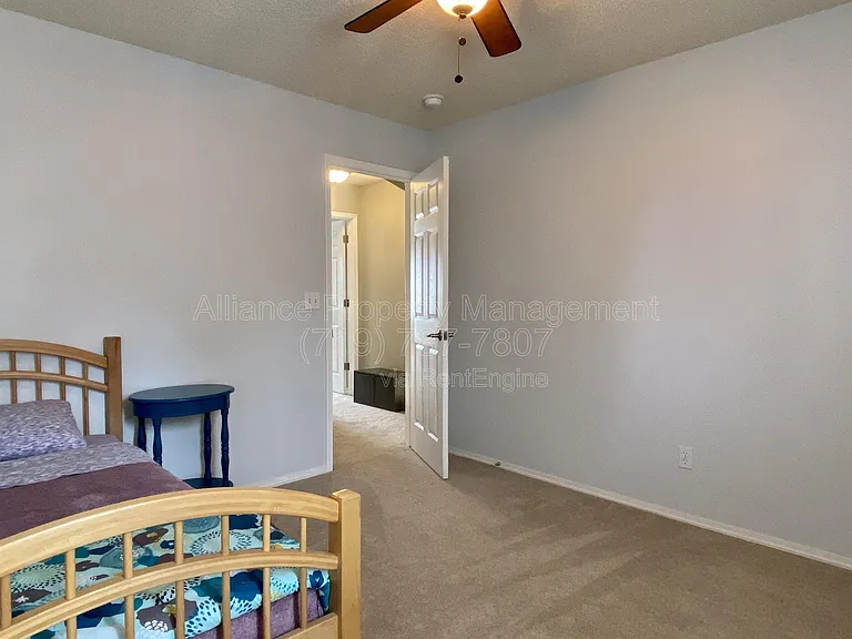 2825 Dristol Dr — Photo 22