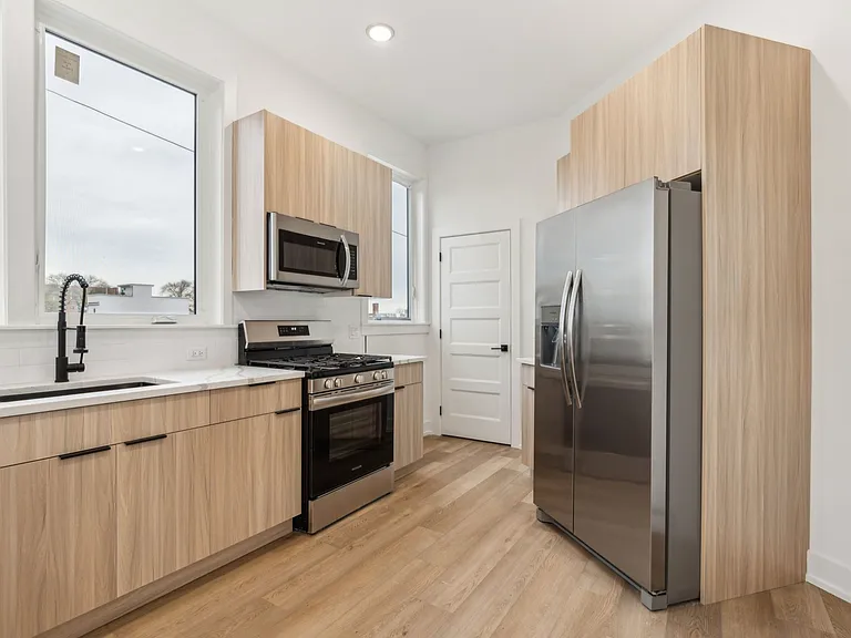 Brand New Apartments in Fishtown — Photo 6