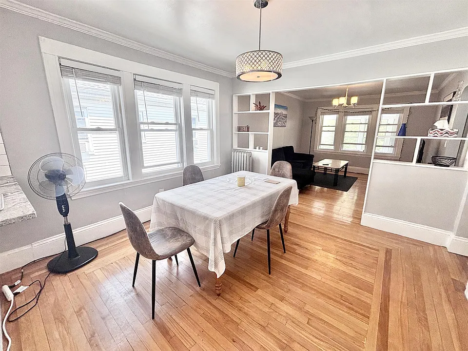 34 Boston Ave #3