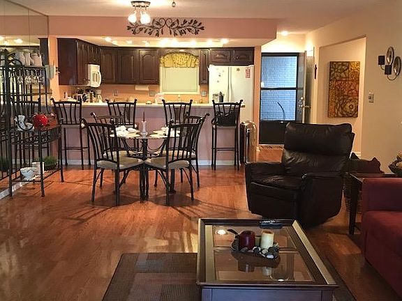 4th image of 348 Port Dr Unit 1