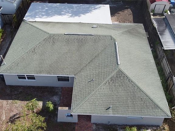 5th image of 3218 W Grove St