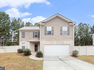 404 Lake Ridge Ln, Fairburn, GA 30213