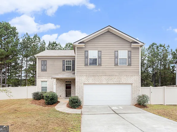 404 Lake Ridge Ln, Fairburn, GA 30213
