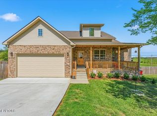 1523 Rosewood Dr, Sevierville, TN 37876