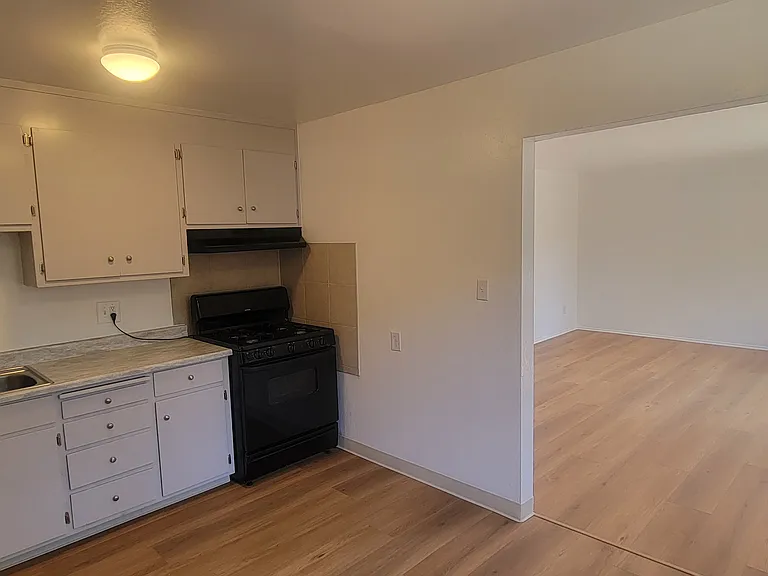 525 E N St #525 — Photo 7