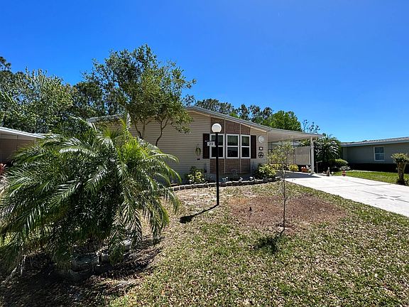 2nd image of 25 Beaver Lake Cir