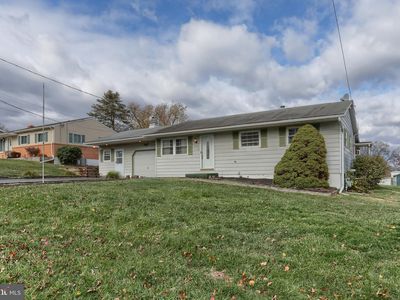 8160 Somerset St, Hummelstown, PA, 17036