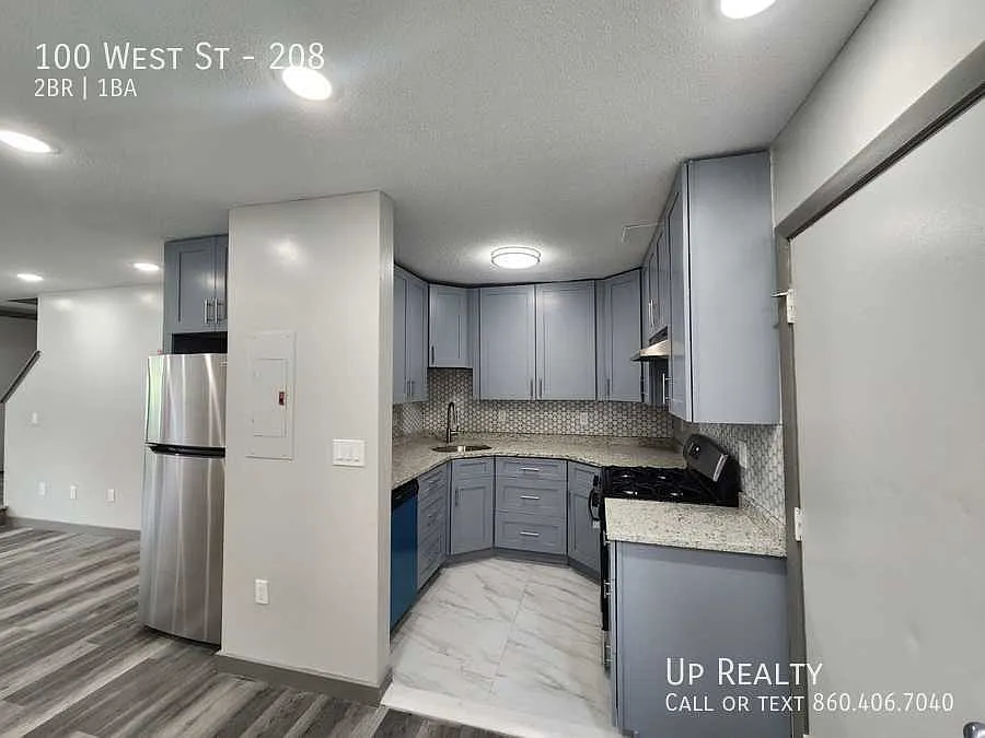 2 bed, 1000 sqft, $1,825 — Photo 4