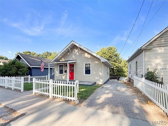 3rd image of 1607 Booker St