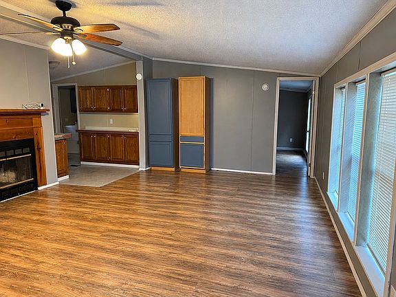 3rd image of 89 Valley Way