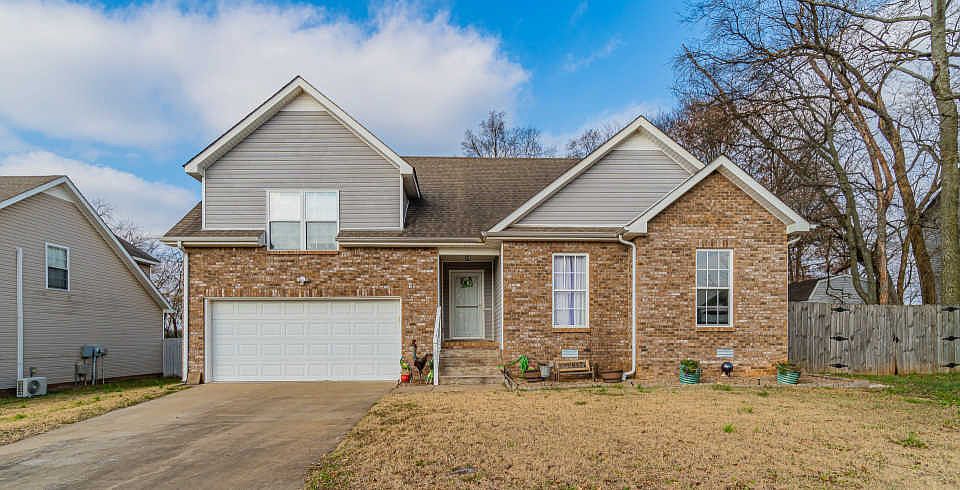1st image of 723 Ellie Nat Dr