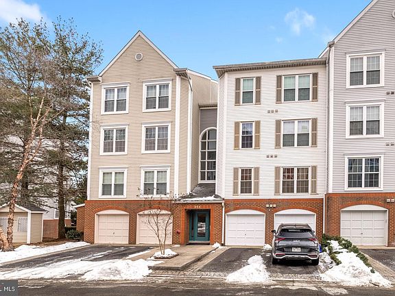 2nd image of 253 S Pickett St APT 102