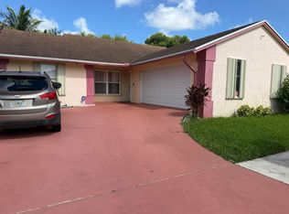5842 Lake George Pl, Lake Worth, FL 33463