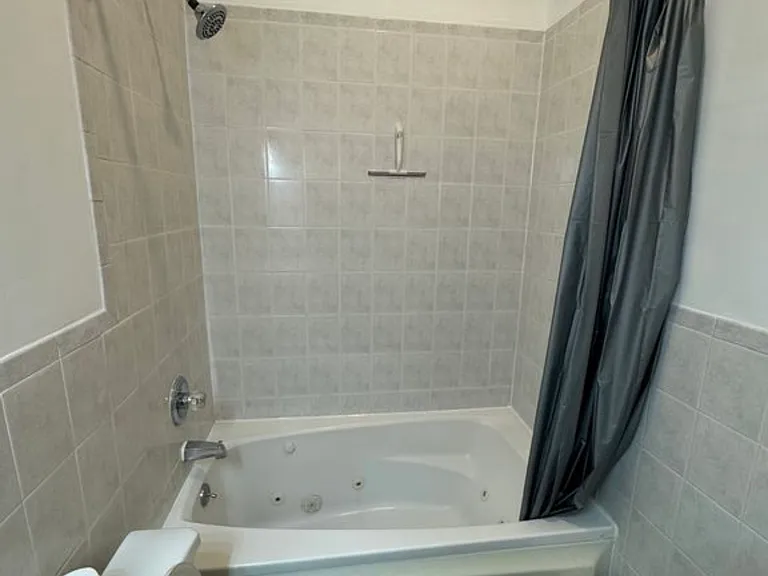57 Saint Pauls Ave #4R — Photo 16
