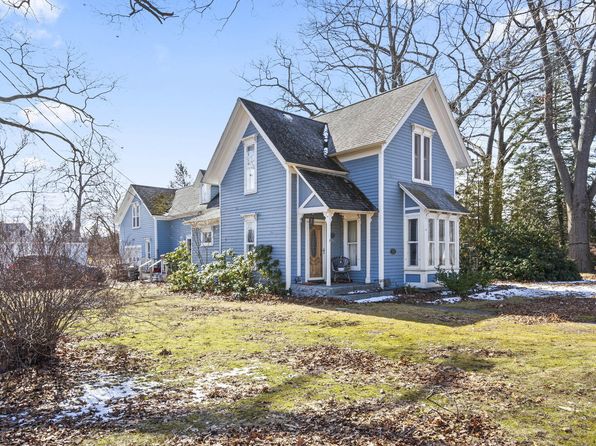 4851 Dowling St, Montague, MI 49437