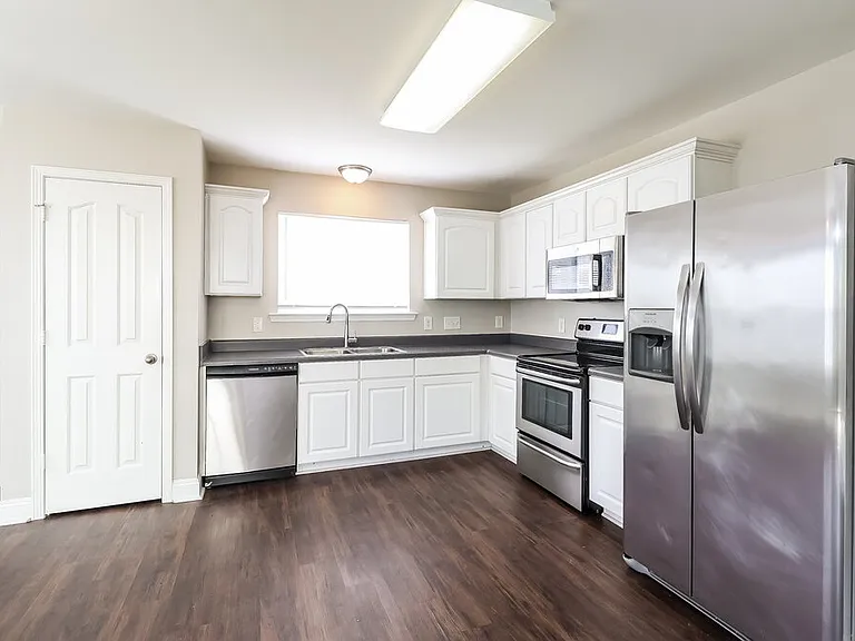 4500 Red Hook Rd — Photo 8