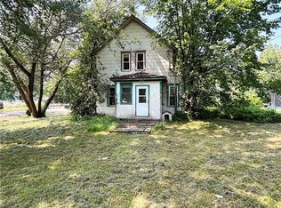 301 N 10th St, Cameron, WI 54822