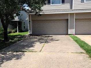 17138 Oakwood Chase Dr, Spring, TX 77379
