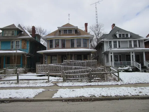 2315 Fulton St, Toledo, OH 43620