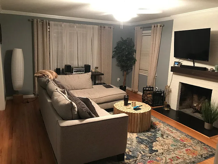 6105 Trinity Rd — Photo 4