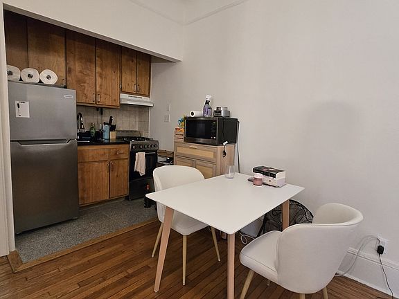 3rd image of 504 W 110th St #4N
