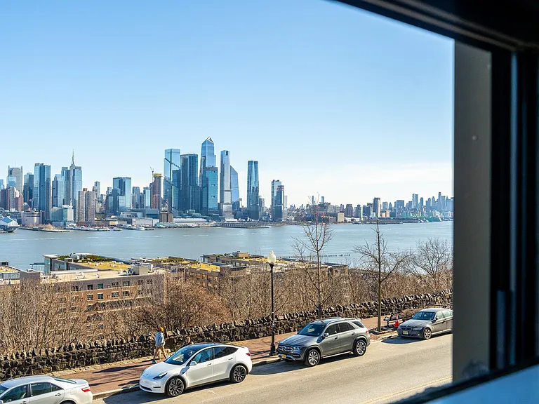 883 Boulevard East #2G — Photo 4